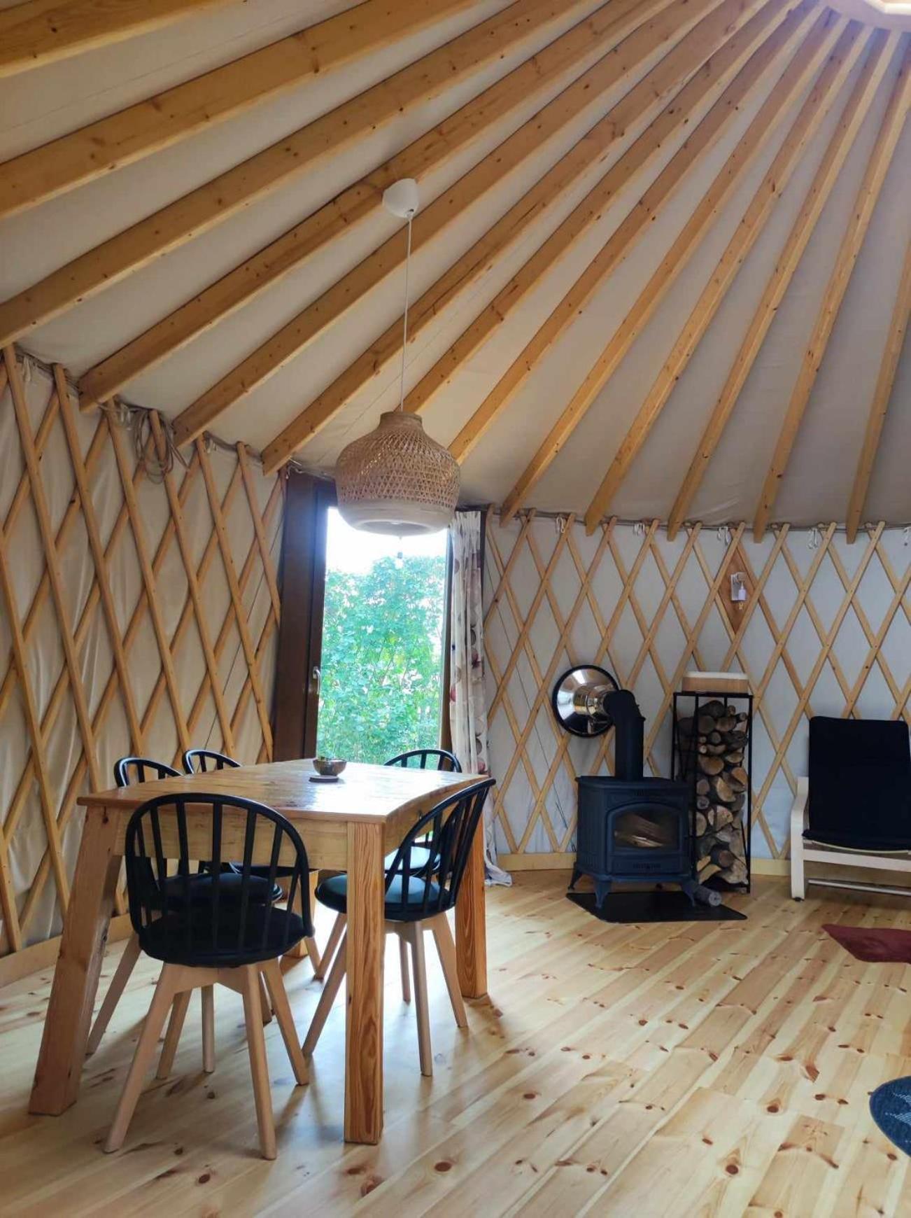 Forglamp Hotel Bydgoszcz Værelse billede
